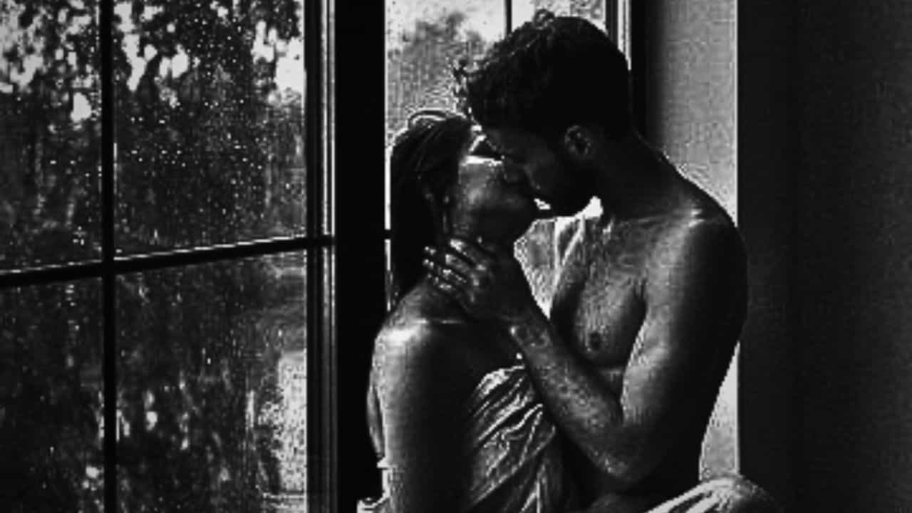 Couple of Bengaluru: ঘরের খোলা জানালার সামনে উদ্দাম যৌনতা! থানা-পুলিশের চক্করে ফাঁসলেন বেঙ্গালুরুর নতুন দম্পতি Couple of Bengaluru: ঘরের খোলা জানালার সামনে উদ্দাম যৌনতা! থানা-পুলিশের চক্করে ফাঁসলেন বেঙ্গালুরুর নতুন দম্পতি