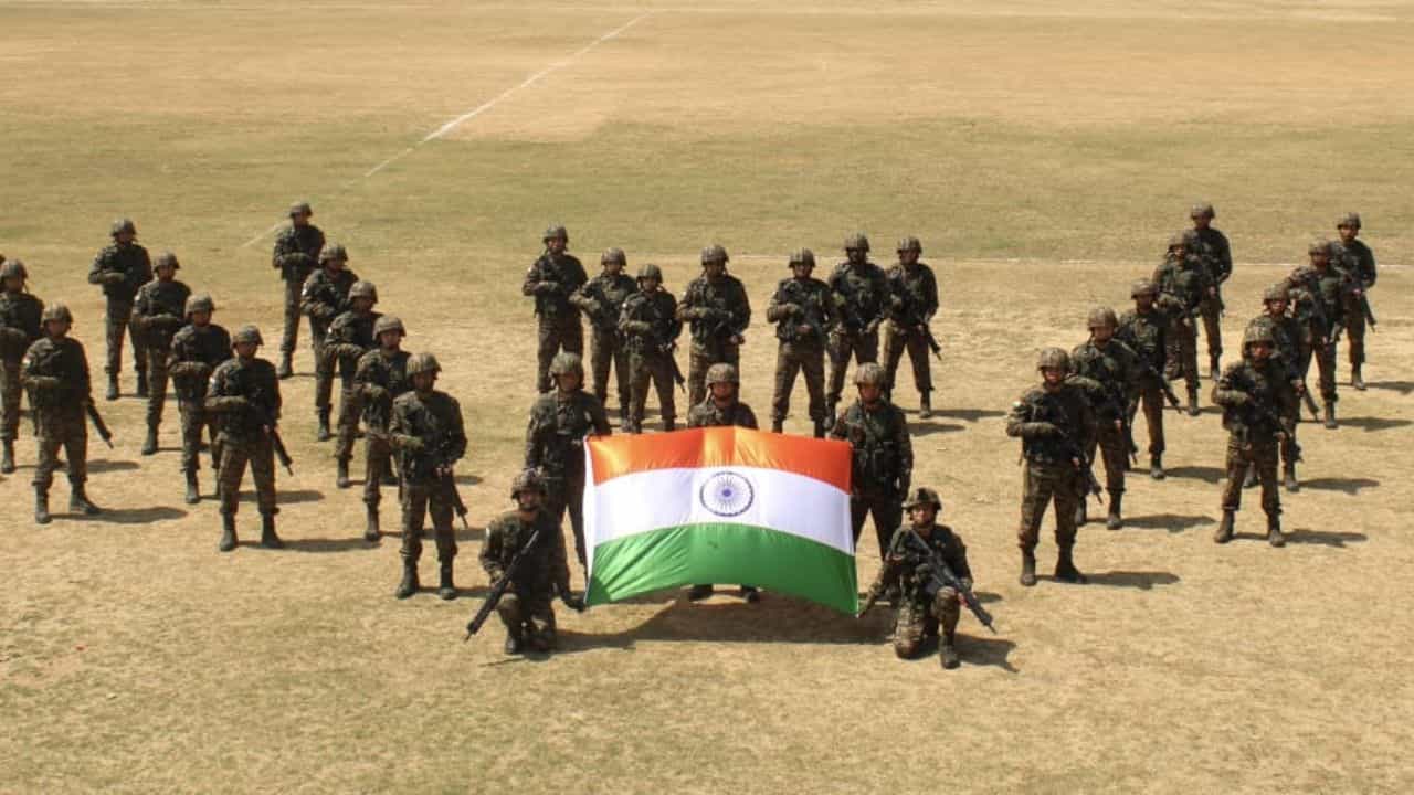 Indian Army: ফিউচার ওয়ারফেয়ারের জন্য তৈরি ভারত, শত্রুর খেল খতম করবে সেনার এই নতুন এলিট টিম Indian Army: ফিউচার ওয়ারফেয়ারের জন্য তৈরি ভারত, শত্রুর খেল খতম করবে সেনার এই নতুন এলিট টিম