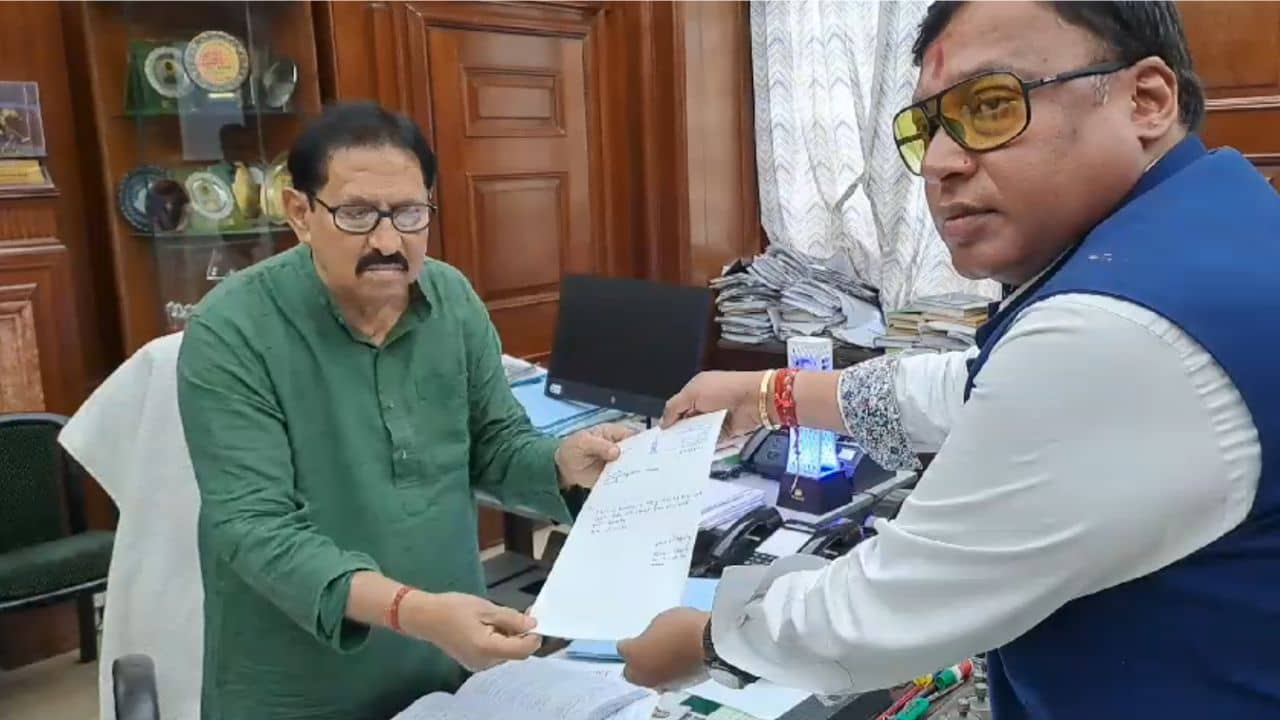 Krishna Kalyani: এতদিনে বিধায়ক পদে ইস্তফা, অবশেষে নৈতিকতার বোধোদয় কৃষ্ণ কল্যাণীর