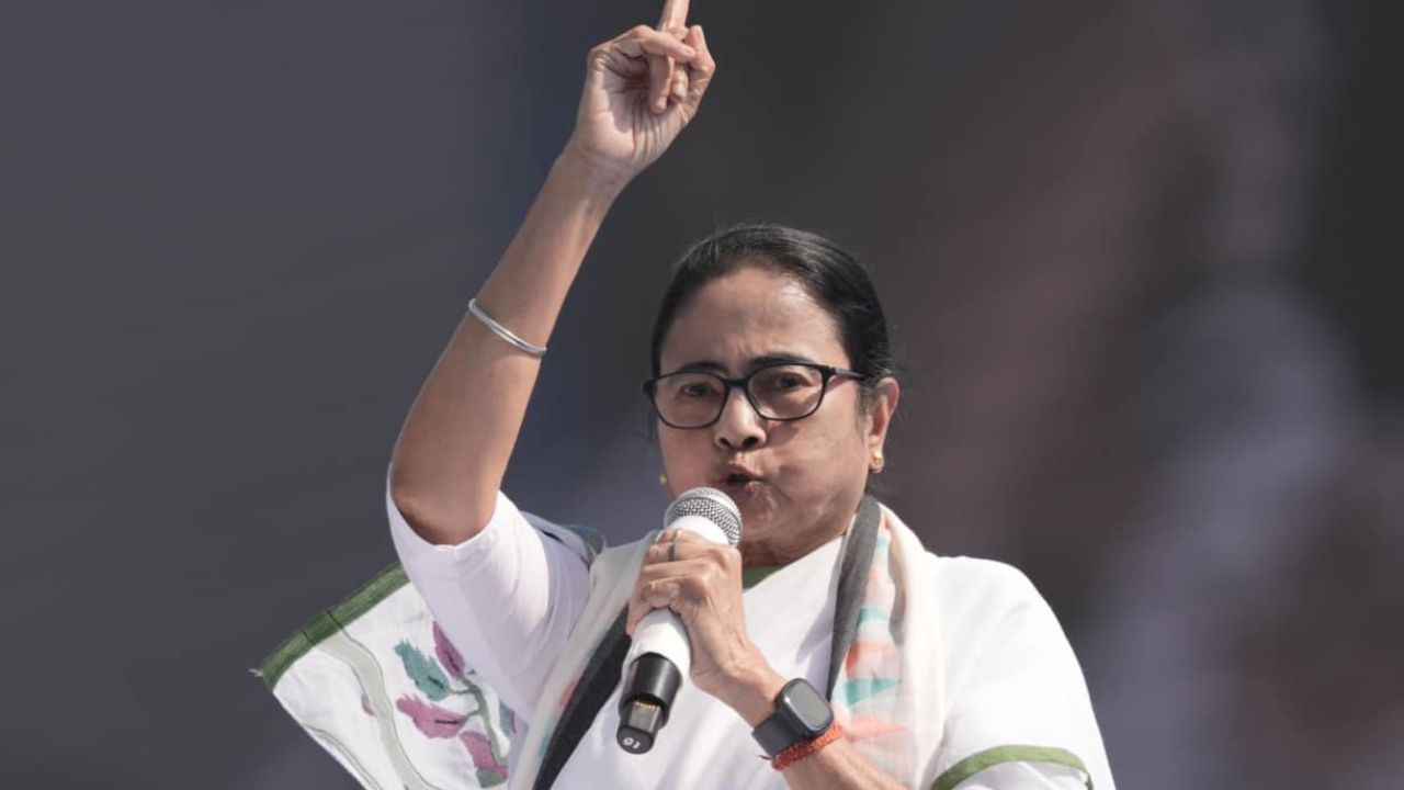Mamata Banerjee: শেষবেলার প্রচারে আজ জলপাইগুড়িতে মমতা