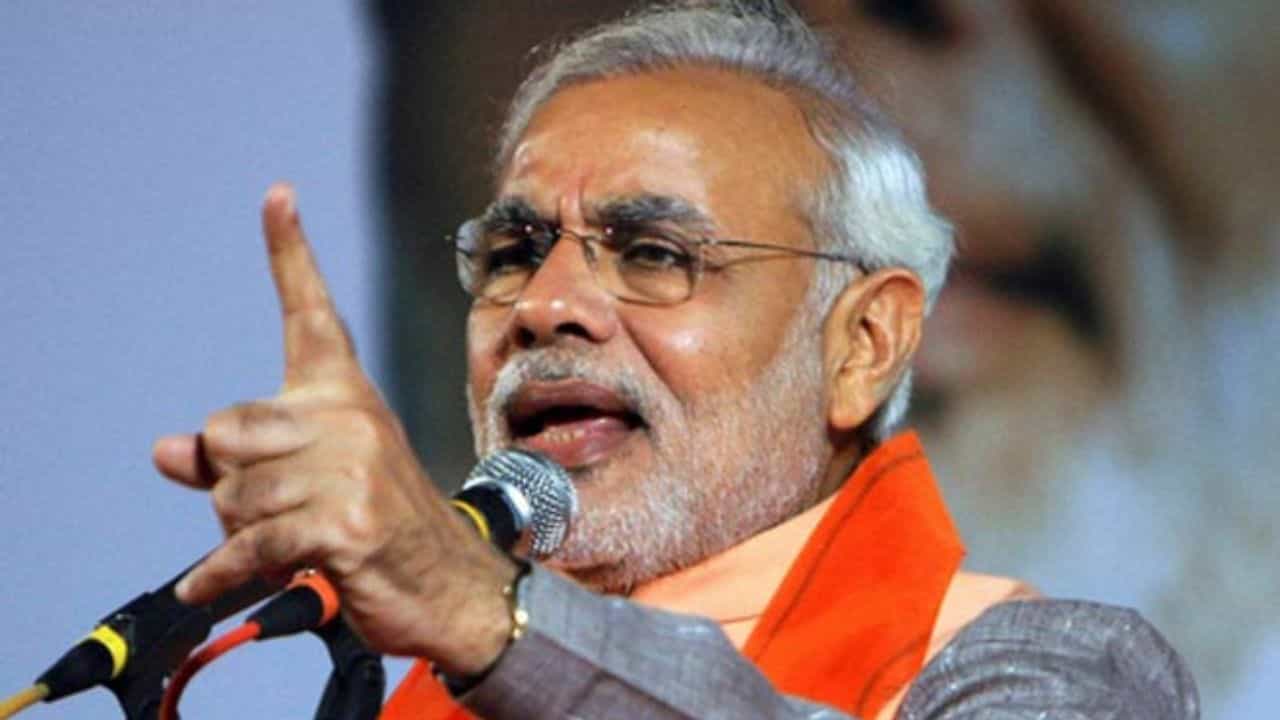 Congress Candidate: পদ্ম ছেড়ে ধরেছিলেন হাত, পুরনো 'বন্ধু'ই আজ মোদীর বিরুদ্ধে কংগ্রেসের বাজি Congress Candidate: পদ্ম ছেড়ে ধরেছিলেন হাত, পুরনো 'বন্ধু'ই আজ মোদীর বিরুদ্ধে কংগ্রেসের বাজি