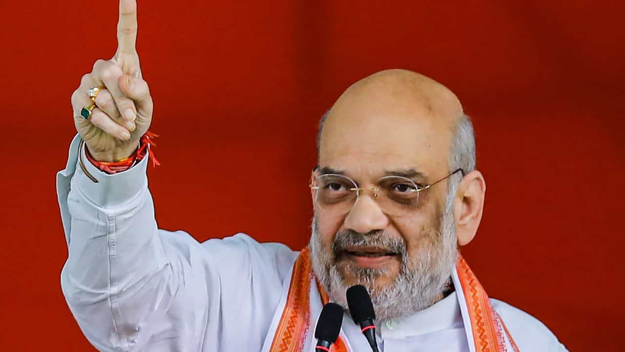 Amit Shah: ডিপ ফেক ভিডিয়ো নিয়ে মুখ খুললেন অমিত শাহ, সংরক্ষণ নিয়ে স্পষ্ট করলেন অবস্থান Amit Shah: ডিপ ফেক ভিডিয়ো নিয়ে মুখ খুললেন অমিত শাহ, সংরক্ষণ নিয়ে স্পষ্ট করলেন অবস্থান