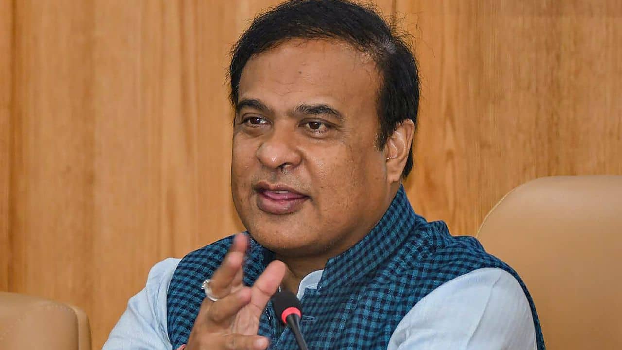 Himanta Biswa Sarma: ভারত নয়, পাকিস্তানের জন্য ইস্তেহার বানিয়েছে, প্রাক্তন দলকে খোঁচা হিমন্তের