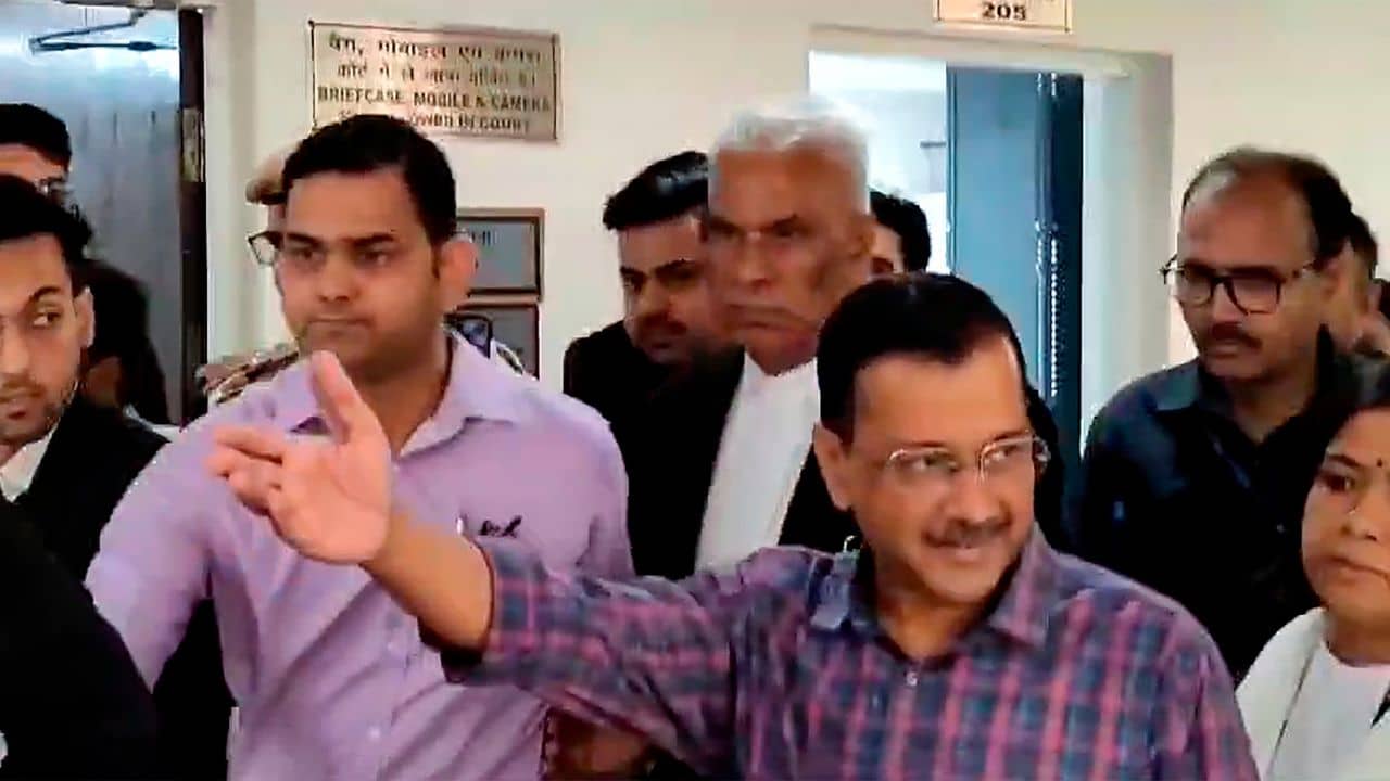 Arvind Kejriwal: জামিন পেতেই আবার সমন কেজরীবালকে, এবার নতুন দুর্নীতিতে জড়াল নাম!