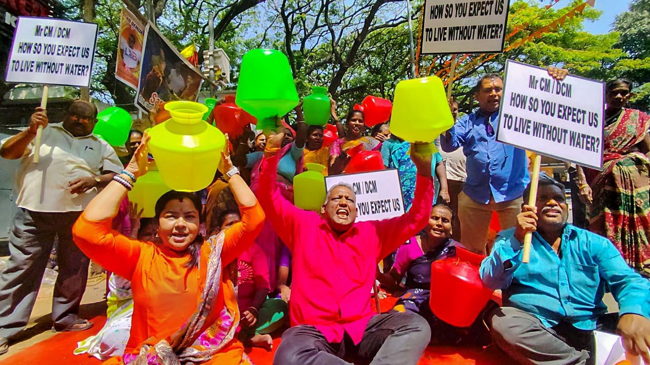 Water Crisis: এক বিন্দু জলও অপচয় করা চলবে না! এই কাজ করলেই দিতে হবে ৫০০০ টাকা জরিমানা