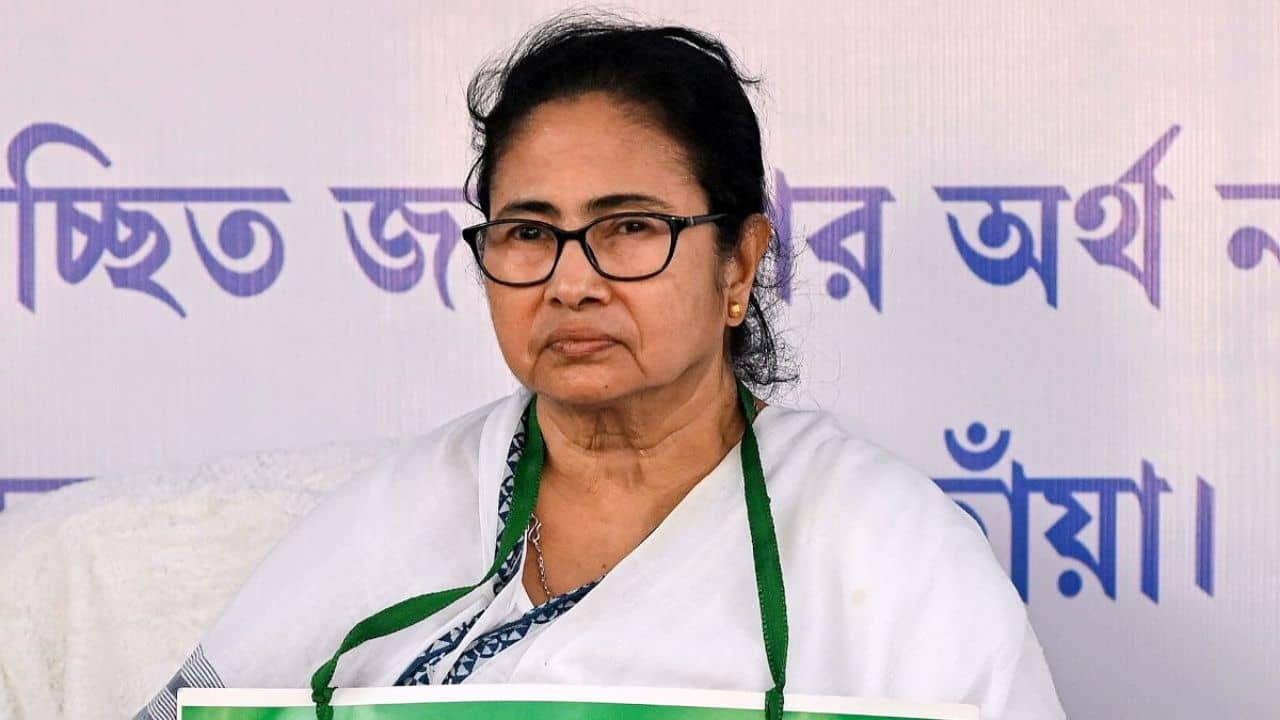 Mamata Banerjee: আমার বাবার জন্মের শংসাপত্র নেই, CAA নিয়ে মমতার গভীর উদ্বেগ