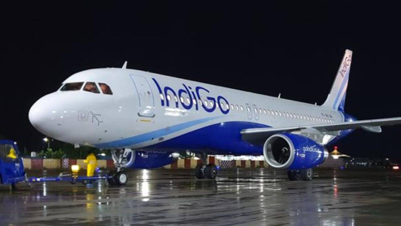 Kolkata Airport: মাঝ আকাশে বড় ফাঁড়া কাটিয়ে দমদমে নামল ইন্ডিগোর বিমান