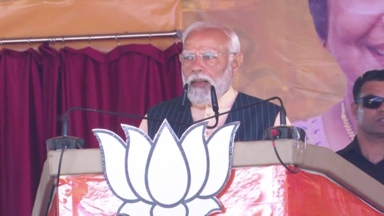 PM Narendra Modi Live Update: এতদিন বলিনি, আজ আপনাদের সত্যিটা বলছি, নিজের পরিবার নিয়ে মুখ খুললেন মোদী