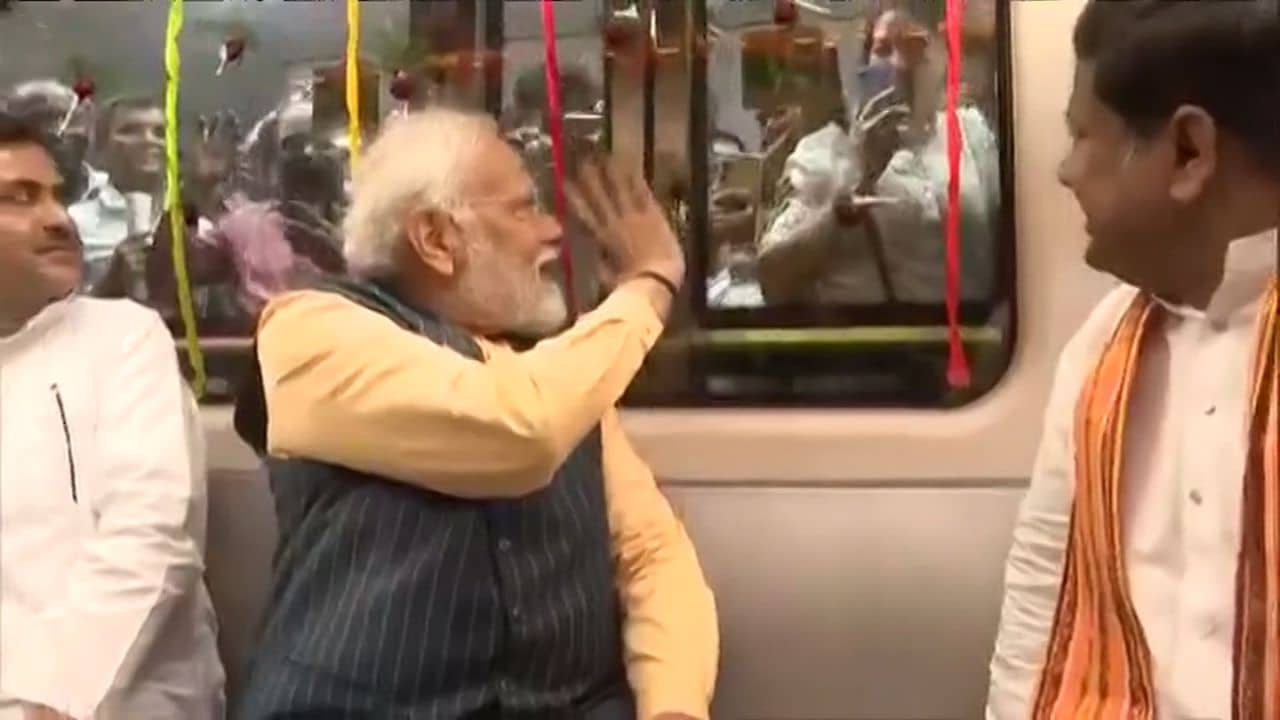 PM Narendra Modi: যখন ছোটবেলায় কলকাতায় এসেছিলাম..., মেট্রো নিয়েই মোদীর রঙিন স্মৃতিচারণা