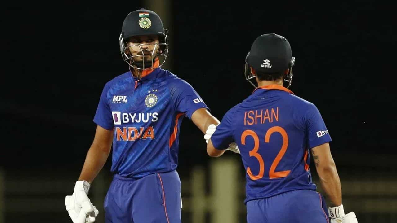 Indian Cricket: 'টাকা কামাও, শুধু...', ঈশানদের পরামর্শ প্রবীণের Indian Cricket: 'টাকা কামাও, শুধু...', ঈশানদের পরামর্শ প্রবীণের