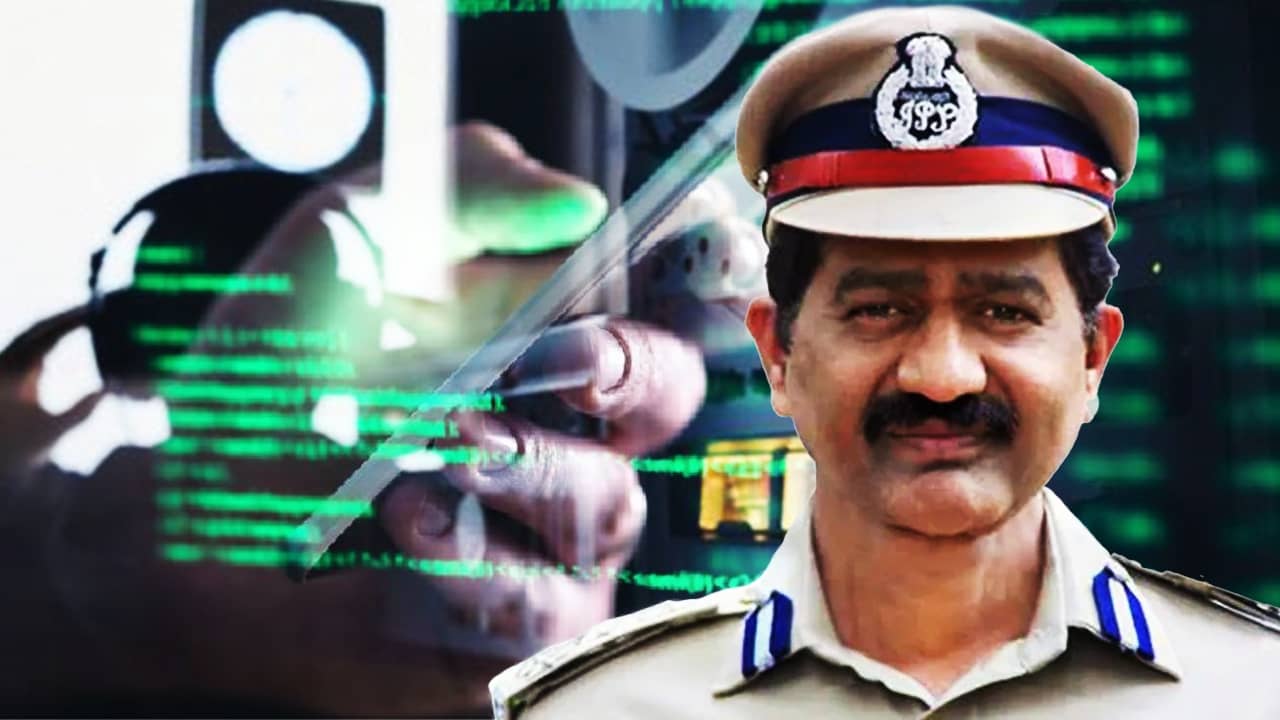 Telangana phone-tapping: কংগ্রেস নেতাদের ফোনে আড়ি পাতছিলেন প্রাক্তন গোয়েন্দা কর্তা! জারি লুকআউট নোটিস