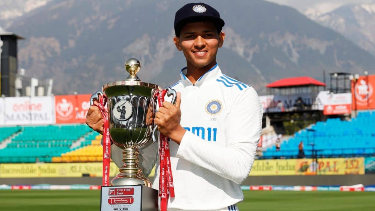 Yashasvi Jaiswal: ইংল্যান্ডের বিরুদ্ধে চোখ ধাঁধানো পারফরম্যান্স, আইসিসি পুরস্কার জিতলেন যশস্বী