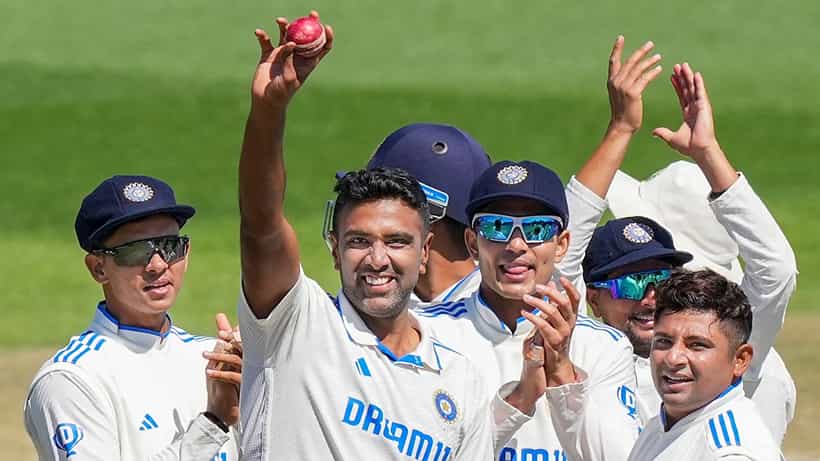 Ravichandran Ashwin: সেঞ্চুরি টেস্টে ওয়ার্ন-মুরলীর রেকর্ডে ভাগ বসালেন অশ্বিন