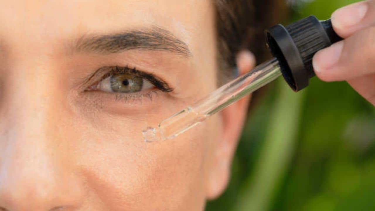 Anti-Aging: বলিরেখা রুখতে এই একটা উপাদানই যথেষ্ট, রোজ মাখলে ত্বক চকচক করবে ৪০-এর পরও