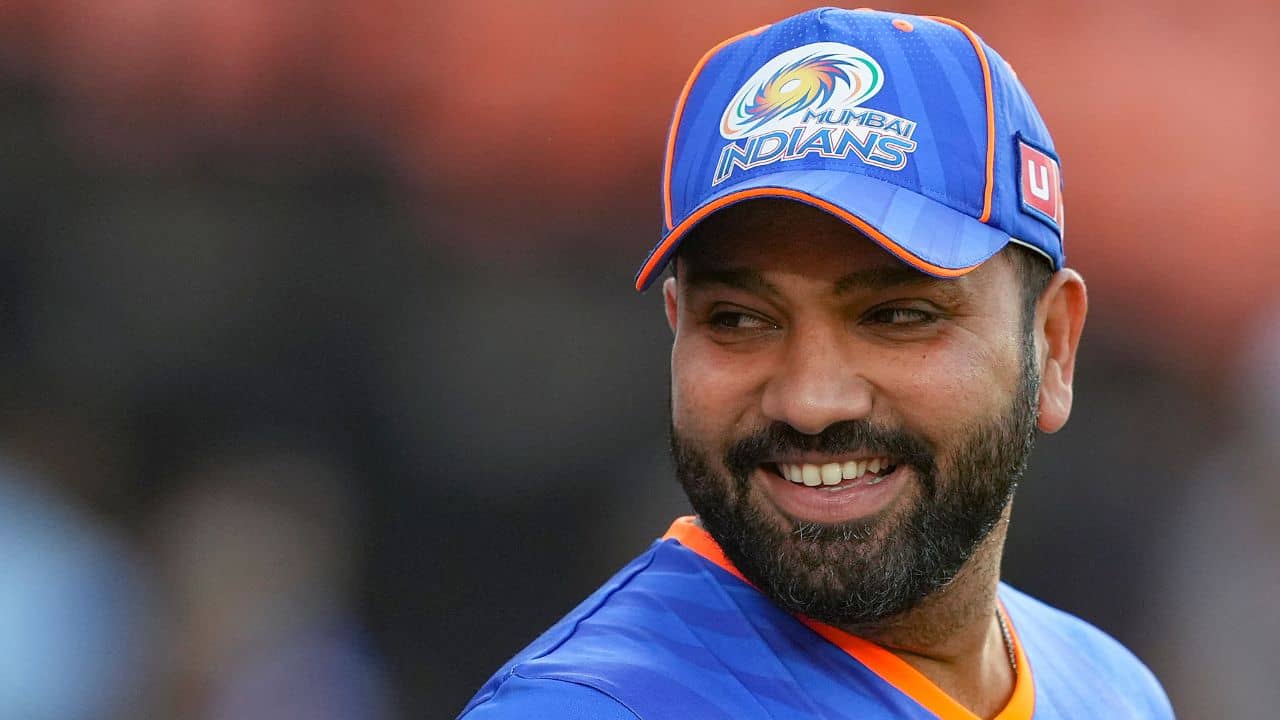 Rohit Sharma: রোহিত গর্জনে কেঁপে উঠল মুম্বই বিমানবন্দর, রইল ভিডিয়ো