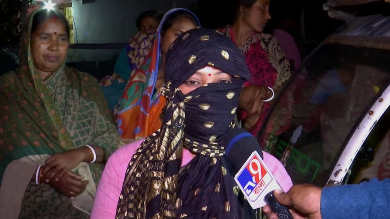 Sandeshkhali woman: 'থানা থেকে ফোন করেই যাচ্ছে...', মোদীর সঙ্গে সাক্ষাতের দিনই কেন ডাকছে পুলিশ? প্রশ্ন সন্দেশখালির মহিলার