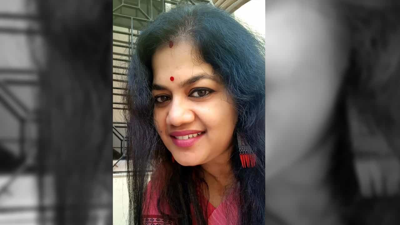 TMC Candidate Sharmila Sarkar: 'প্রতিশ্রুতি রাখতে পারব তো?', বুক দুরু-দুরু তৃণমূলের শর্মিলার TMC Candidate Sharmila Sarkar: 'প্রতিশ্রুতি রাখতে পারব তো?', বুক দুরু-দুরু তৃণমূলের শর্মিলার