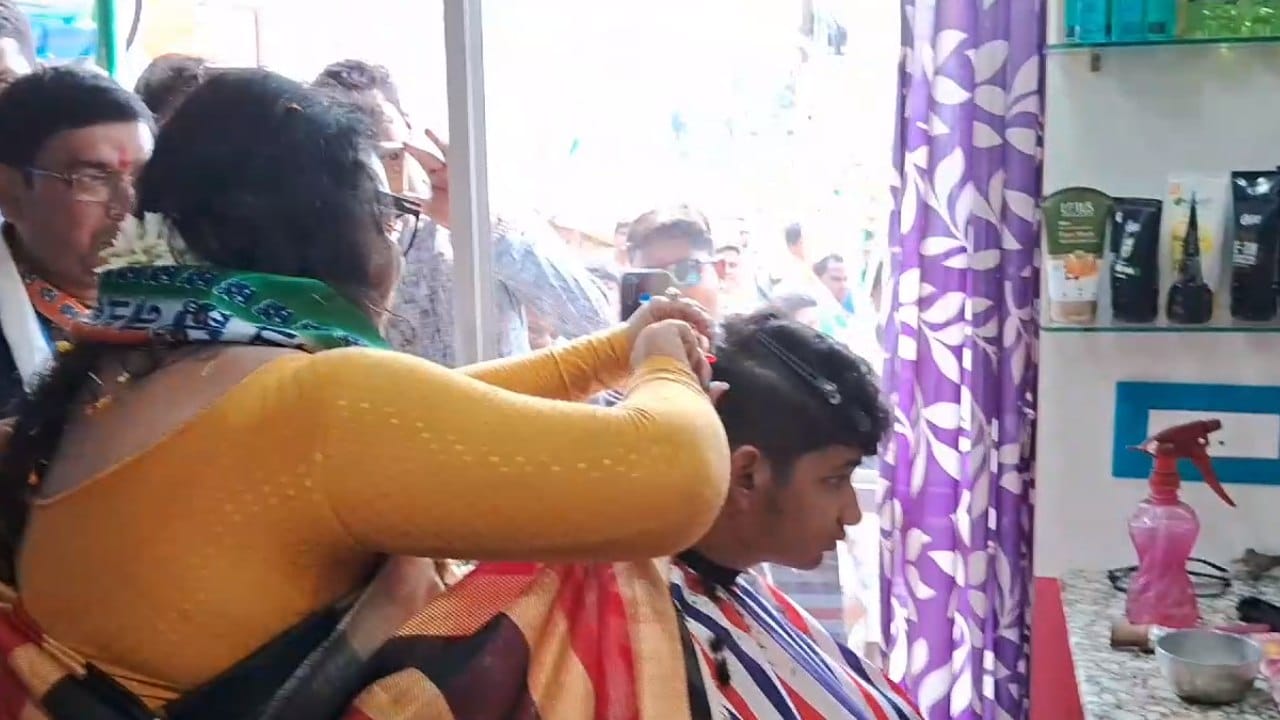 Sujata Hair Cutting