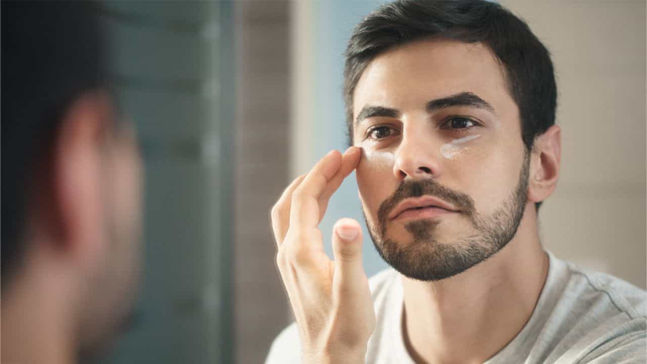 Summer Skin Care Tips for Men: শুধু মহিলাদের নয়, গরমে পুরুষের ত্বকও ক্ষতি হয় মারাত্মক! এই ৪ টোটকা মানলে আর Summer Skin Care Tips for Men: শুধু মহিলাদের নয়, গরমে পুরুষের ত্বকও ক্ষতি হয় মারাত্মক! এই ৪ টোটকা মানলে আর