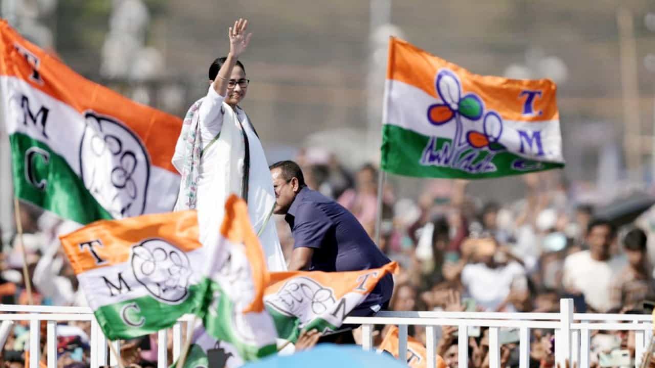 TMC: বাংলার বাইরে পা তৃণমূলের! উত্তর প্রদেশ-সহ প্রার্থী দিচ্ছে এই ৩ রাজ্যেও TMC: বাংলার বাইরে পা তৃণমূলের! উত্তর প্রদেশ-সহ প্রার্থী দিচ্ছে এই ৩ রাজ্যেও