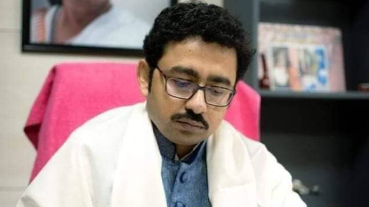 TMC in Lok Sabha Polls: মেলেনি টিকিট, ঘাসফুল শিবিরে ‘ক্ষোভের’ তালিকায় জুড়ল আরও এক নাম