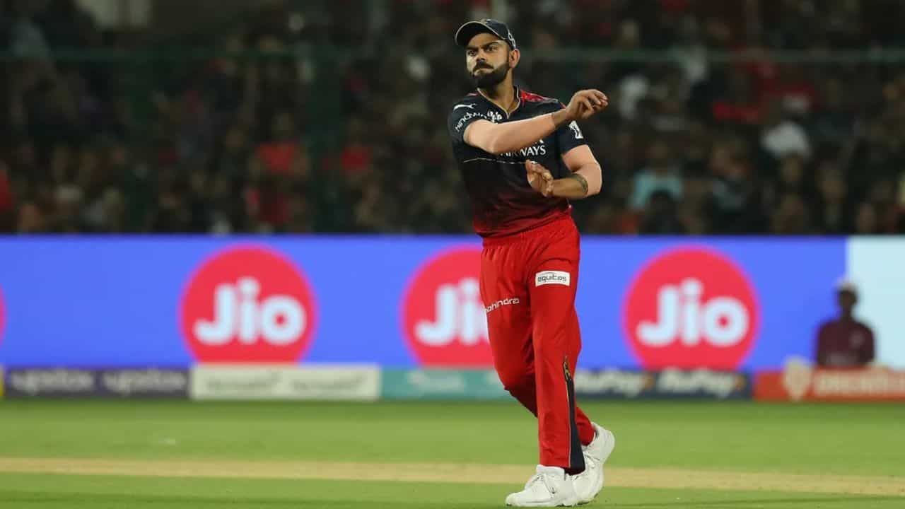 IPL 2024, Virat Kohli: চিপকে বিরাট তো... IPL উদ্বোধনের আগে RCBকে সতর্ক করলেন কে? IPL 2024, Virat Kohli: চিপকে বিরাট তো... IPL উদ্বোধনের আগে RCBকে সতর্ক করলেন কে?