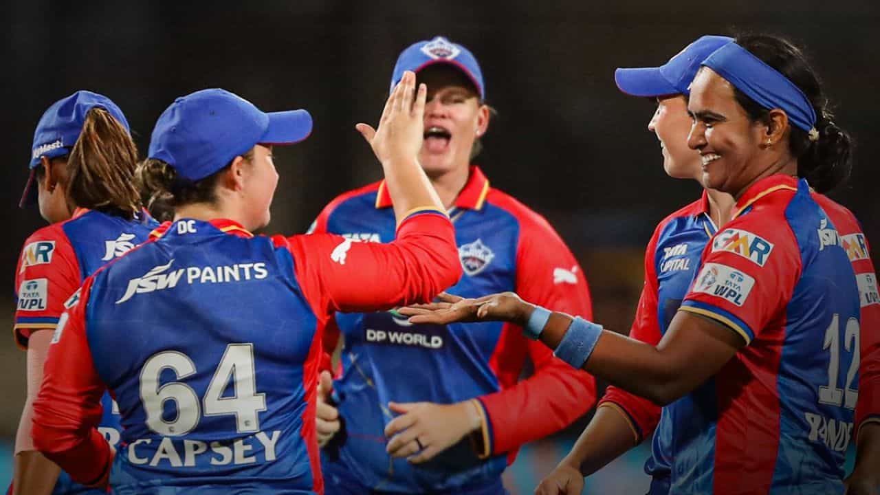 WPL 2024: টানা চার ম্যাচে হার মিতালির জায়ান্টসের, জয়ের হ্যাটট্রিকে শীর্ষে সৌরভের দিল্লি WPL 2024: টানা চার ম্যাচে হার মিতালির জায়ান্টসের, জয়ের হ্যাটট্রিকে শীর্ষে সৌরভের দিল্লি