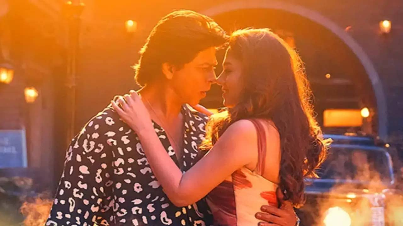 নয়নতারার সঙ্গে নাচার অনুরোধ ফেরালেন শাহরুখ, বললেন কষ্টের, কেন?