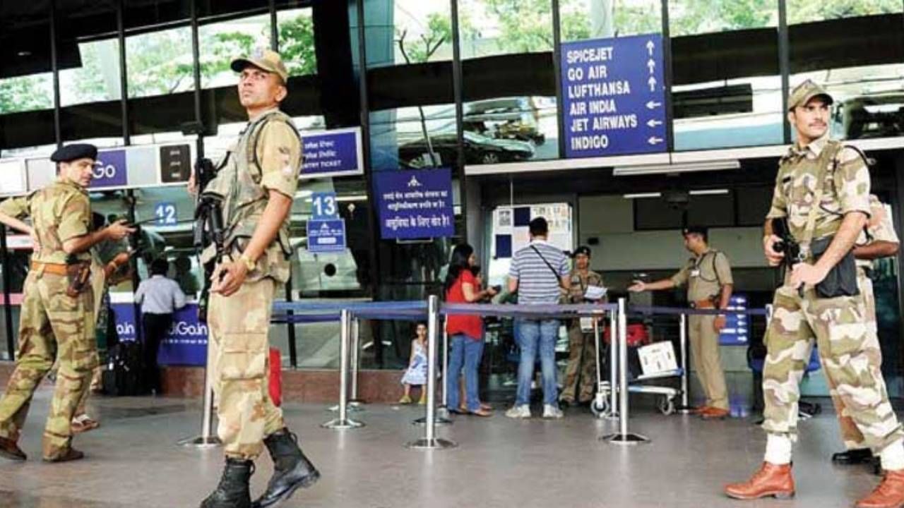 Kolkata Airport: কলকাতা বিমানবন্দরে গুলি, মৃত্যু জওয়ানের