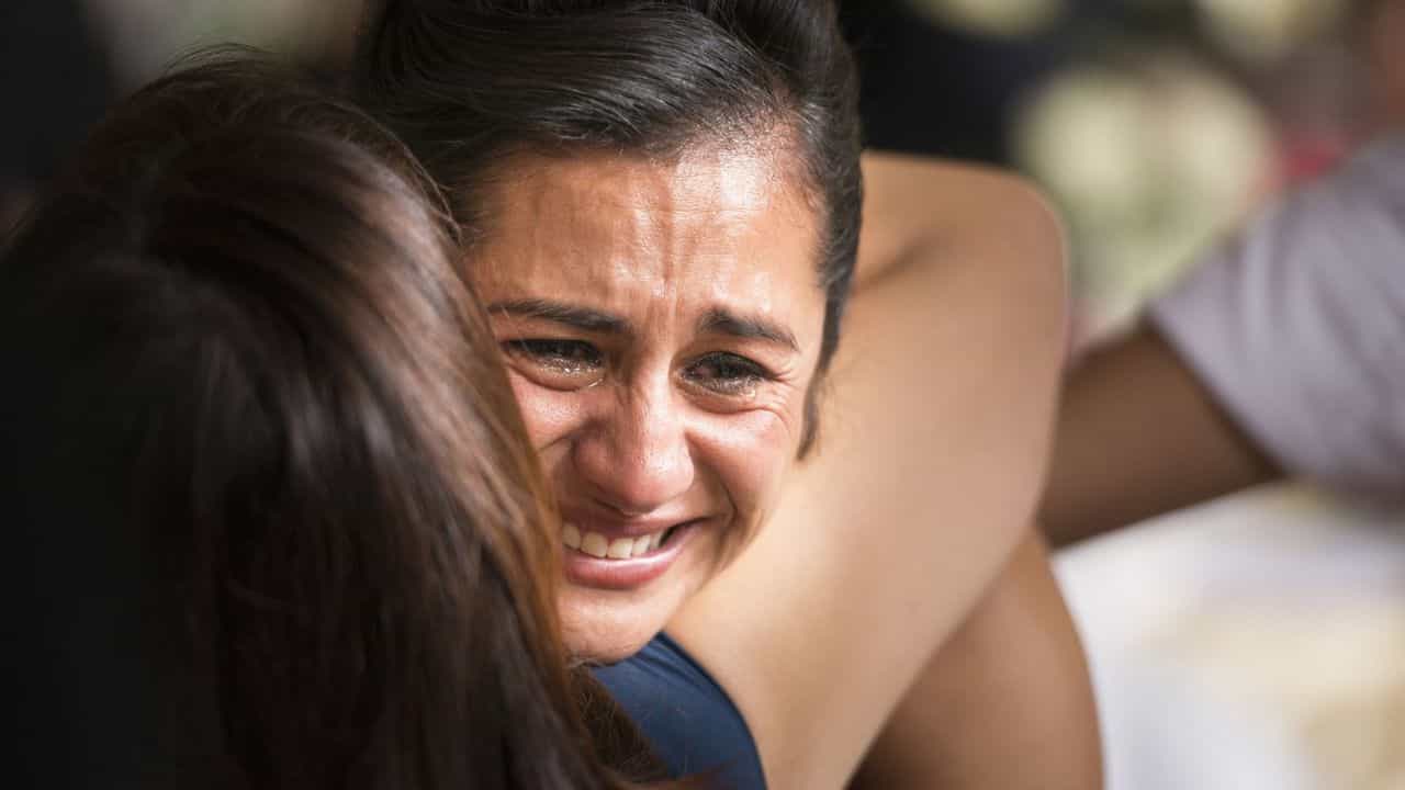 Benefits of Crying: চাপা স্বভাবের বলে কান্না চাপছেন বারবার! মন খুলে কাঁদুন, দেখুন কী উপকার পান Benefits of Crying: চাপা স্বভাবের বলে কান্না চাপছেন বারবার! মন খুলে কাঁদুন, দেখুন কী উপকার পান