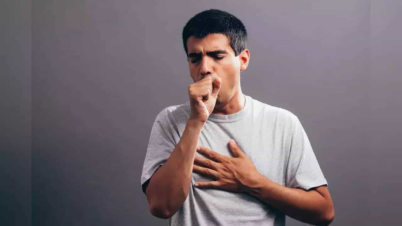 Home Remedies for Dry Cough: কিছুতেই থামে না শুকনো কাশি? রইল দাওয়াই Home Remedies for Dry Cough: কিছুতেই থামে না শুকনো কাশি? রইল দাওয়াই