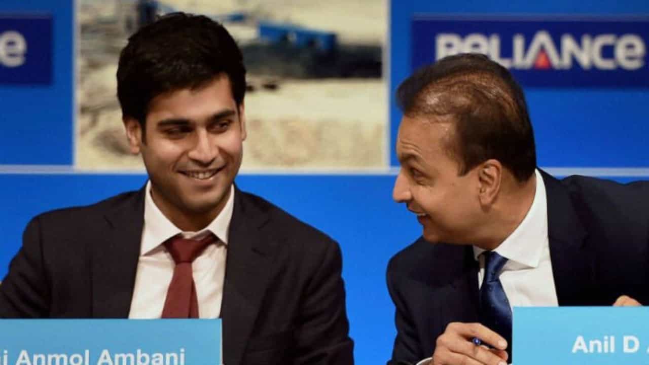 Jai Anmol Ambani: বড় ছেলেই বাজি দেউলিয়া অনিল অম্বানির, কীভাবে একাই হাল ফেরাচ্ছেন রিলায়েন্সের? Jai Anmol Ambani: বড় ছেলেই বাজি দেউলিয়া অনিল অম্বানির, কীভাবে একাই হাল ফেরাচ্ছেন রিলায়েন্সের?