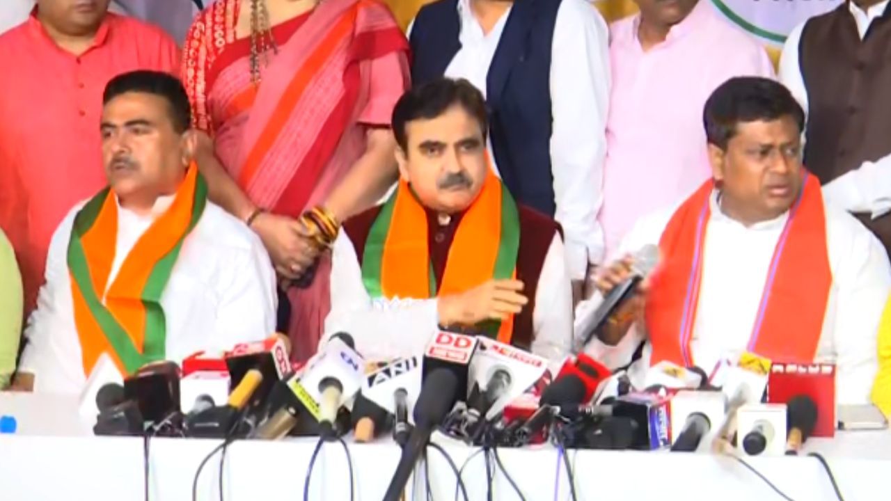 Abhijit Ganguly BJP joining LIVE: 'সুকান্ত-শুভেন্দুর পরামর্শ প্রতি মুহূর্তে লাগবে', বিজেপিতে যোগ দিয়ে বললেন অভিজিৎ গঙ্গোপাধ্যায়