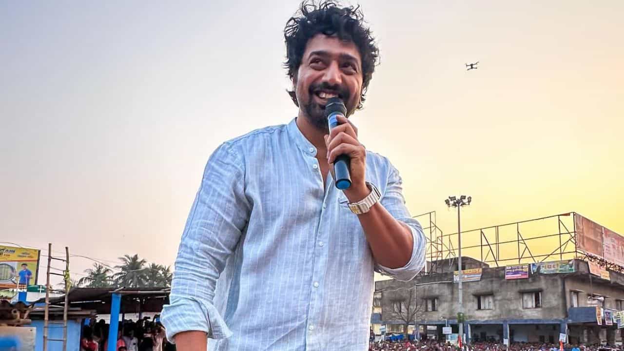 Dev in Ghatal: ভোট প্রচারের মাঝেই ঘাটাল মাস্টারপ্ল্যান নিয়ে বড় 'আপডেট' দিলেন দেব Dev in Ghatal: ভোট প্রচারের মাঝেই ঘাটাল মাস্টারপ্ল্যান নিয়ে বড় 'আপডেট' দিলেন দেব