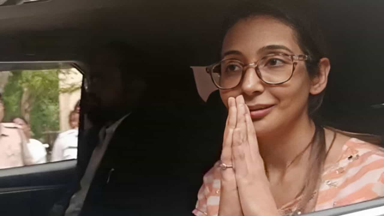 Rujira Banerjee: সুপ্রিম কোর্টে স্বস্তি রুজিরার, মামলা প্রত্যাহার ED-র Rujira Banerjee: সুপ্রিম কোর্টে স্বস্তি রুজিরার, মামলা প্রত্যাহার ED-র