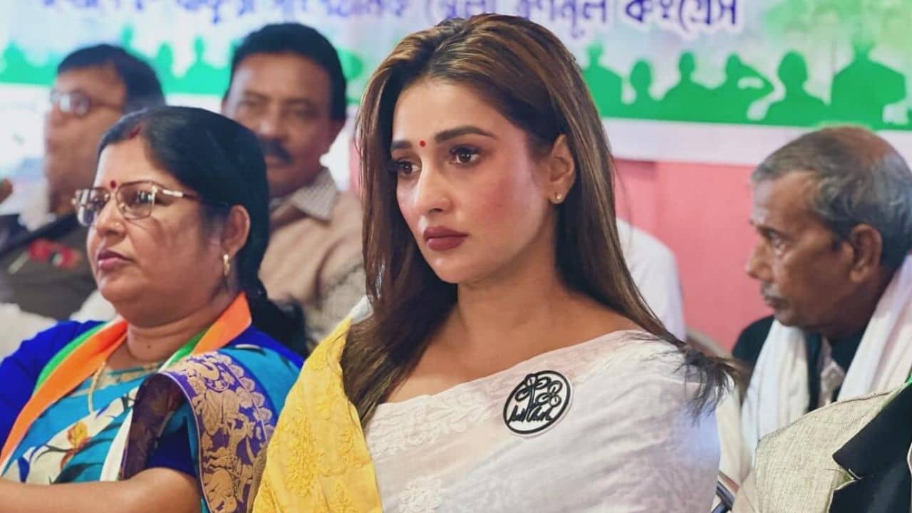 Sayantika Banerjee: মুছে যাবে অভিমান! সায়ন্তিকাকে বড় উপহার দেওয়ার কথা ভাবছে দল