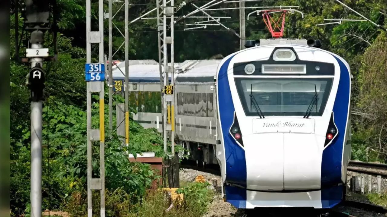 Vande Bharat Express: বন্দে ভারত ট্রেন চালিয়ে কত রাজস্ব পেয়েছে রেল? কী তথ্য় এল RTI-তে
