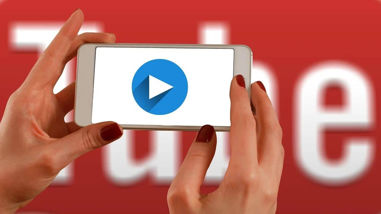 Youtubers Tax: YouTube-এ ব্লগ বানিয়ে লক্ষ লক্ষ টাকা আয়ের স্বপ্ন দেখছেন? জানেন কত টাকা Tax দিতে হয়?