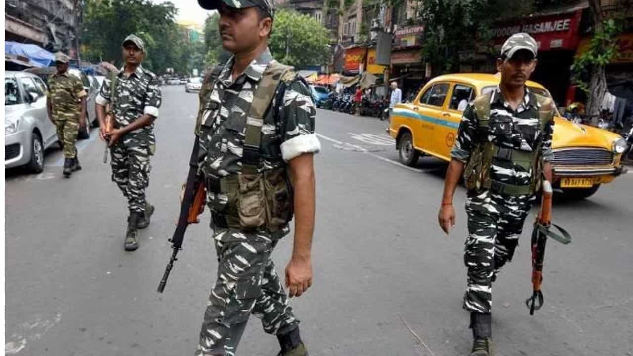 BJP Candidate: এক একজনের জন্য ৫ CISF জওয়ান, রেখাদের পর আরও ৬ বিজেপি প্রার্থী পাচ্ছেন কেন্দ্রীয় নিরাপত্তা BJP Candidate: এক একজনের জন্য ৫ CISF জওয়ান, রেখাদের পর আরও ৬ বিজেপি প্রার্থী পাচ্ছেন কেন্দ্রীয় নিরাপত্তা