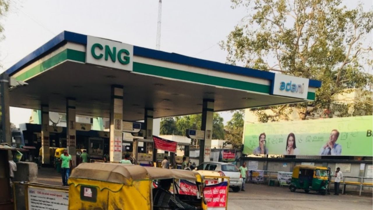 CNG Price: ভোটের আগে স্বস্তির বার্তা, দাম কমছে CNG-র