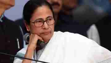 Mamata Banerjee: বুক ফাটে, তবু মুখ ফোটে না আমার..., বন্দ্যোপাধ্যায় পরিবারের অন্দরের কথা বলেই ফেললেন মমতা