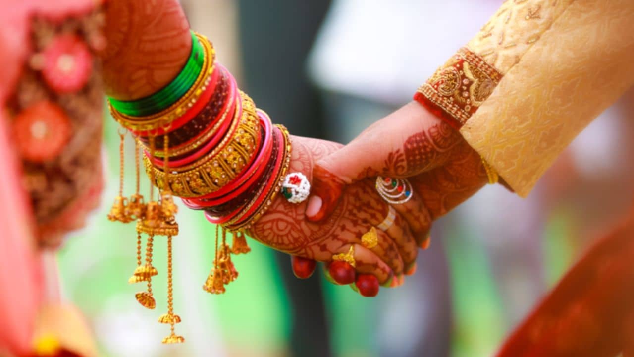 Wedding: বিয়ের পরের দিন সেই যে সাইকেলে বেরিয়ে গেলেন বর, আর দেখা মিলল না...