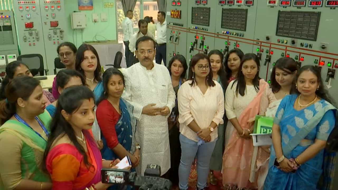 International Women's Day: নারী দিবসে মেয়েদের জন্য বড় ঘোষণা রাজ্যের, দেশের মধ্যে নজির বাংলার International Women's Day: নারী দিবসে মেয়েদের জন্য বড় ঘোষণা রাজ্যের, দেশের মধ্যে নজির বাংলার