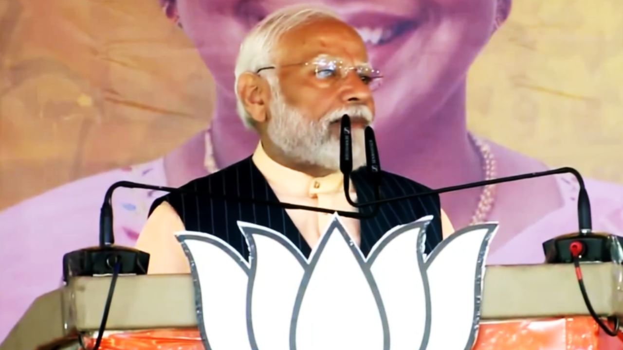 Modi in Barasat: 'আমার জন্য দুর্গার মতো উঠে দাঁড়ায়', বারাসতে নিজের পরিবারের খোঁজ দিলেন মোদী