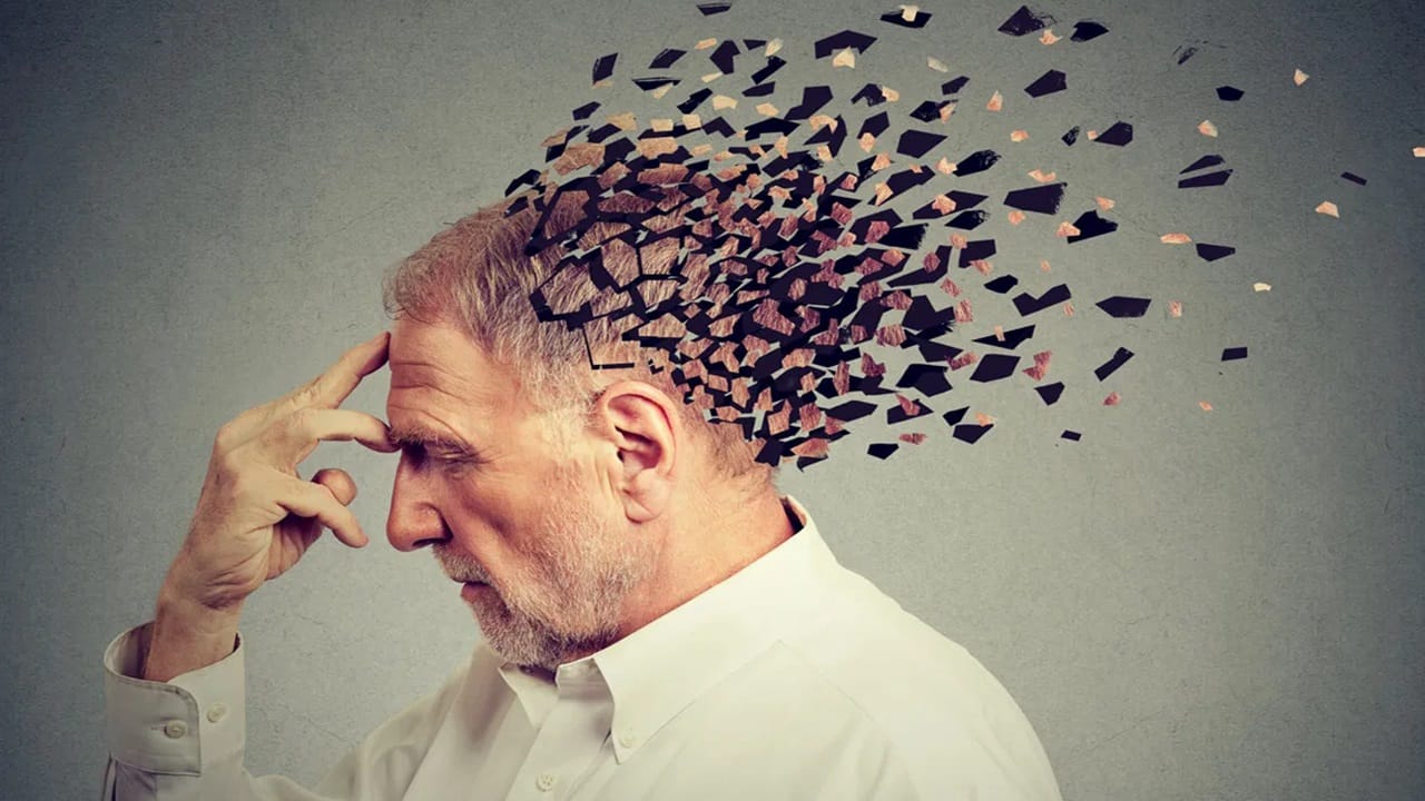 আমাদের মস্তিষ্কের প্রায় ৬০ শতাংশ চর্বি দিয়ে তৈরি এবং এতে বেশিরভাগই ওমেগা ৩ ফ্যাটি অ্যাসিড রয়েছে। ওমেগা ৩ মস্তিষ্কের টিস্যু এবং স্নায়ু কোষ তৈরিতে কাজ করে। 