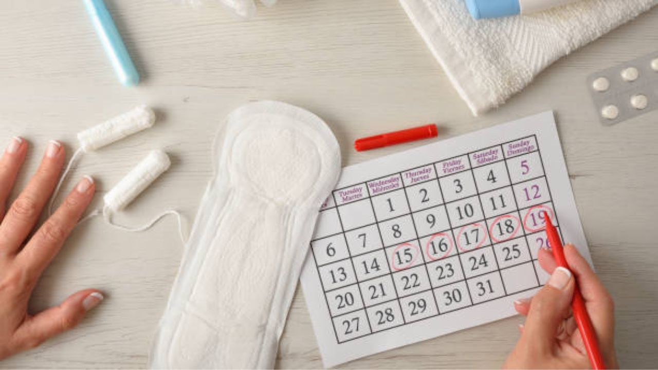 Skipped Periods: এ মাসে পিরিয়ডের ডেট মিস করেছেন? প্রেগন্যান্সি ছাড়া আর যে ৫ কারণে এমনটা হতে পারে Skipped Periods: এ মাসে পিরিয়ডের ডেট মিস করেছেন? প্রেগন্যান্সি ছাড়া আর যে ৫ কারণে এমনটা হতে পারে