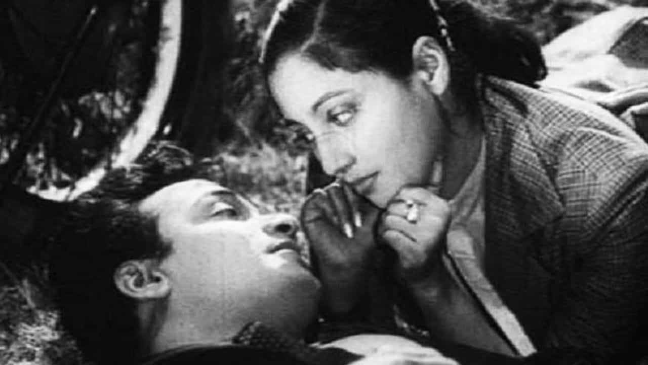 উত্তমকুমারের দোল কি ছিল সুচিত্রাময়? নাকি মহানায়িকা বলতেন, 'আমায় টাচ করবে না!' উত্তমকুমারের দোল কি ছিল সুচিত্রাময়? নাকি মহানায়িকা বলতেন, 'আমায় টাচ করবে না!'