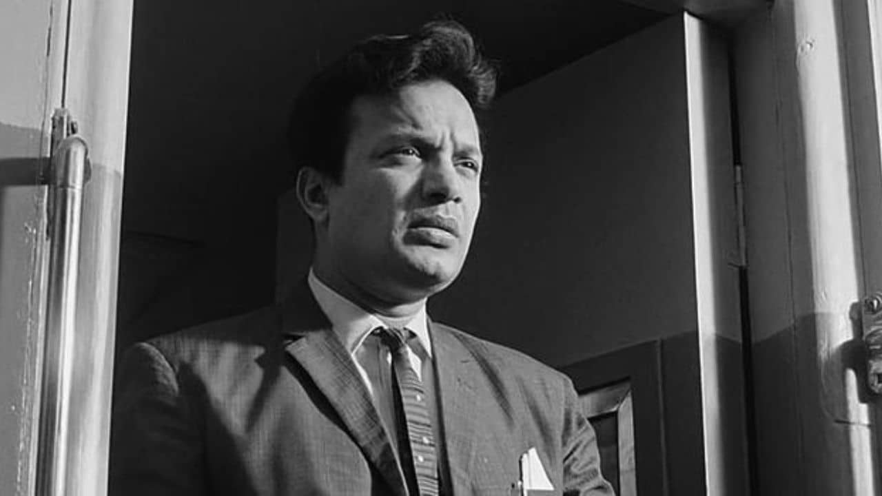কত টাকা না পেলে ছবিতে অভিনয় করা থেকে সরতেন উত্তম, জানেন?