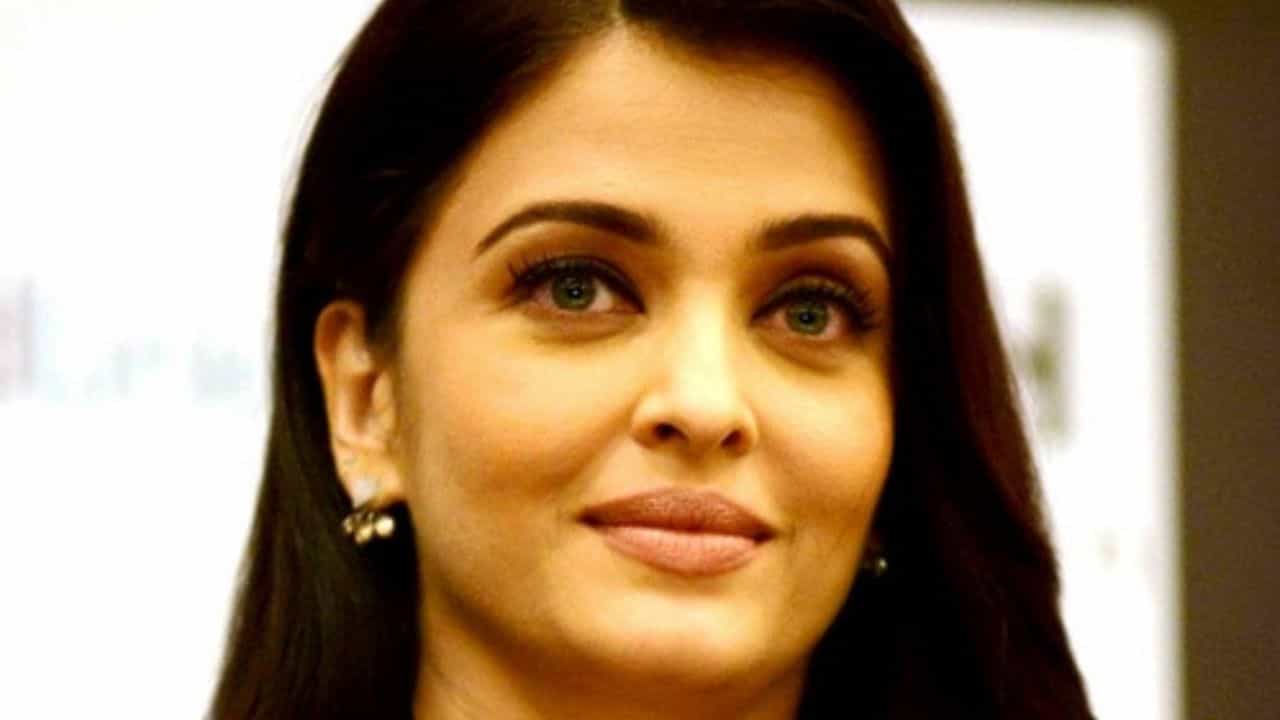 অভিষেকের সঙ্গে কি সত্যি ডিভোর্স হচ্ছে, অবশেষে মুখ খুললেন ঐশ্বর্য অভিষেকের সঙ্গে কি সত্যি ডিভোর্স হচ্ছে, অবশেষে মুখ খুললেন ঐশ্বর্য