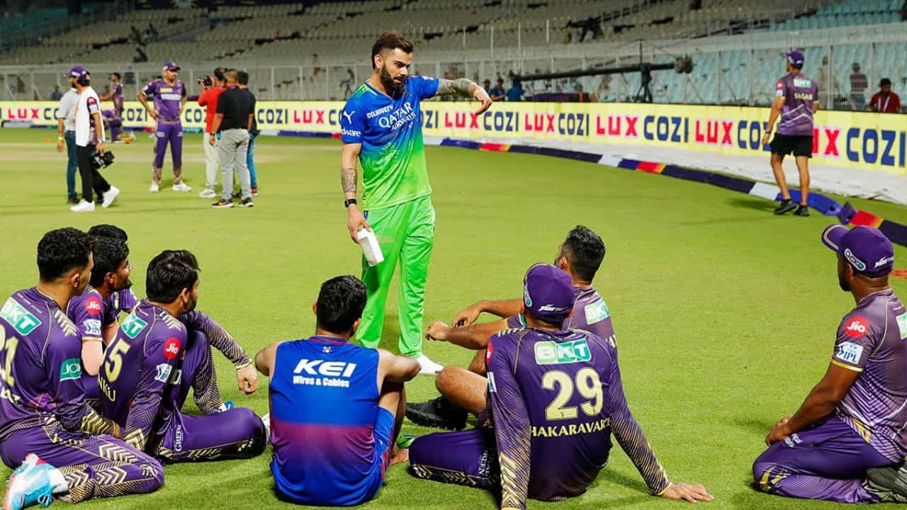 Virat Kohli: শেখাবে নাকি ঝগড়া করবে... বিরাটকে লক্ষ্য করে বিষাক্ত তির প্রাক্তনের? Virat Kohli: শেখাবে নাকি ঝগড়া করবে... বিরাটকে লক্ষ্য করে বিষাক্ত তির প্রাক্তনের?